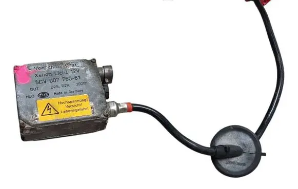 Volkswagen PASSAT B5.5 Headlight ballast module Xenon 5DV00776061