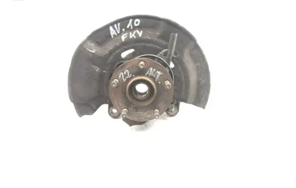Toyota Avensis T270 Front wheel hub