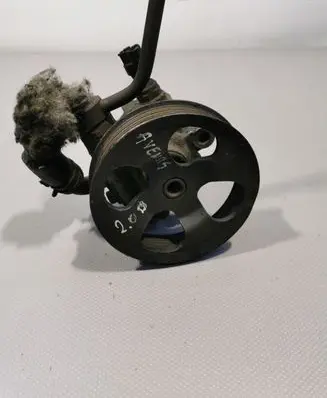 Toyota Avensis T250 Power steering pump