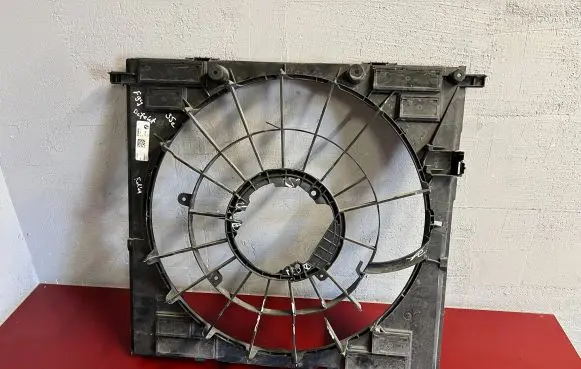 BMW X3M F97 Radiator cooling fan shroud 8487639 17428487639
