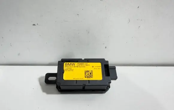 BMW X7 G07 Aerial antenna amplifier 7928681 7928668