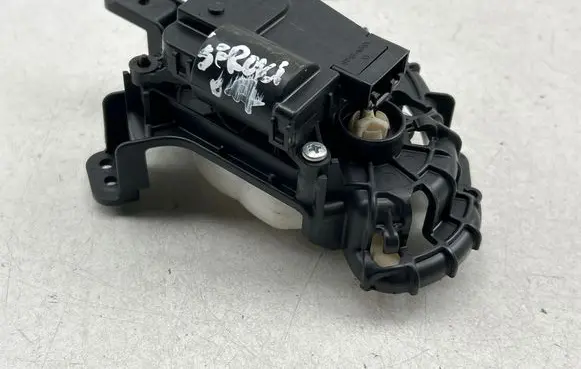 Jeep Cherokee Air flap motor/actuator 6Z10U00191 230716164501 AA1138003790