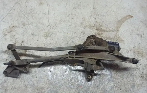 Renault Laguna I Front wiper linkage and motor