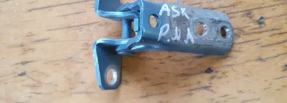 Mitsubishi ASX Front door lower hinge 