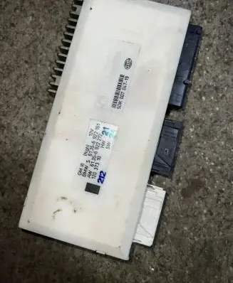 BMW 5 E39 Comfort/convenience module 6922151 6922272
