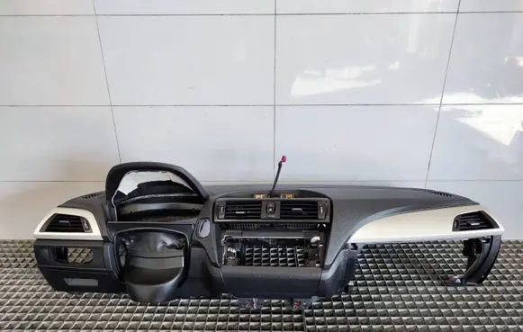 BMW 1 F20 F21 Dashboard 