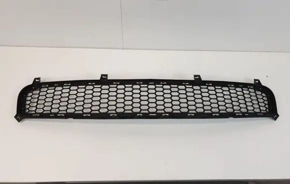 BMW X5 E70 Front bumper lower grill 8047339 51118047339