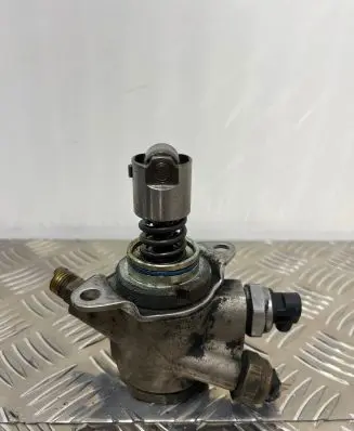 Audi A6 C7 Mechanical fuel pump 07L127026AB