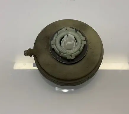 Mercedes-Benz C W203 Headlight level adjustment motor 0307650006 0008009775