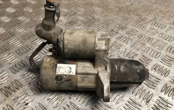 Subaru Impreza II Starter motor 23300AA381