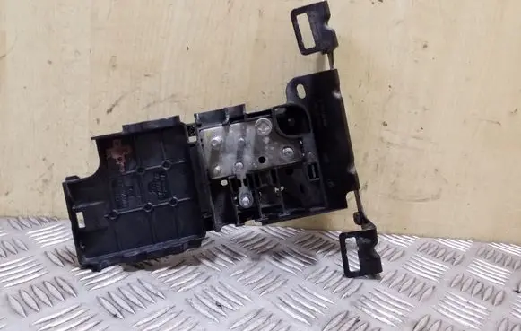 Audi Q5 SQ5 Fuse module 8K0937517A KB8K051A 8R0971502A