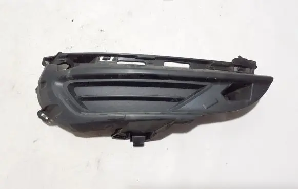 Volvo XC60 Front bumper lower grill 68217328AB