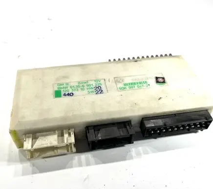 BMW 5 E39 Comfort/convenience module 6901225 61356901225