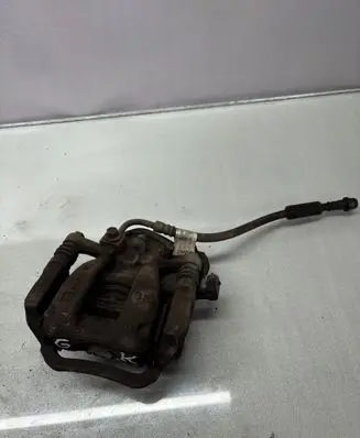Opel Insignia B Rear brake caliper 84199608