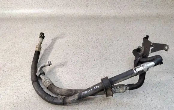 Air conditioning (A/C) pipe/hose