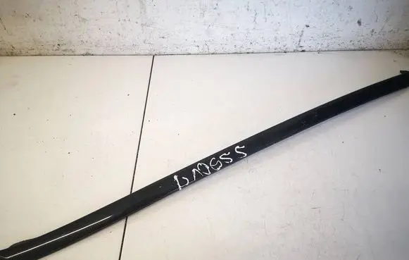 Volvo XC60 Windshield trim 