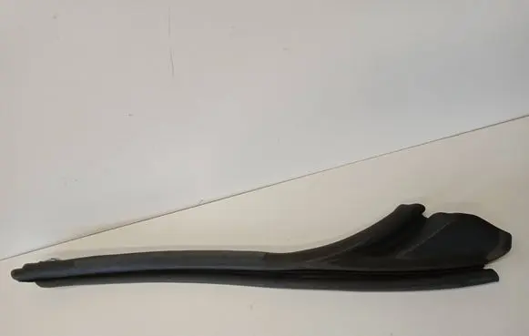 Audi A5 Rubber seal front coupe door window 8W7831721B