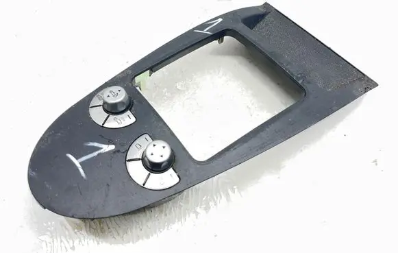 Mercedes-Benz SLK R171 Center console A1716800136