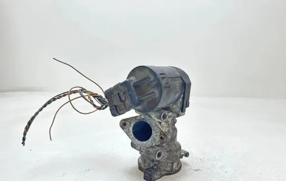 Citroen C4 I EGR valve 38066067 9681825280 2S173X93