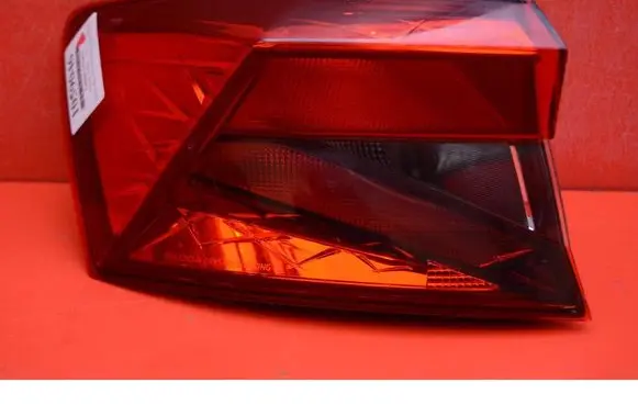 Skoda Fabia Mk1 (6Y) Rear/tail lights 6VE945095