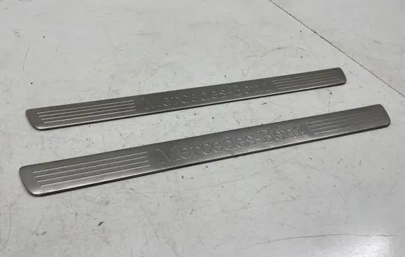 Front sill (body part)