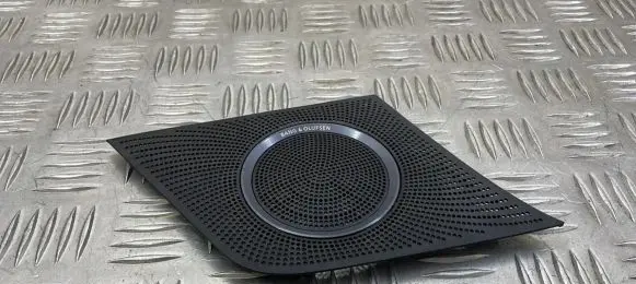 Audi Q5 SQ5 Side speaker trim/cover 8R0857228A