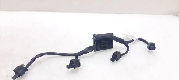 Mercedes-Benz E C207 W207 Fuel injector wires A2711504733