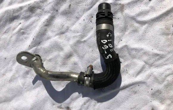 Volvo S60 Engine coolant pipe/hose 31338200