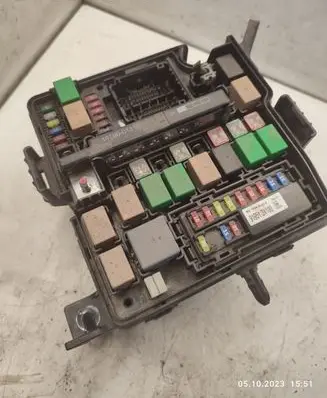 KIA Sorento Fuse module 912122P301