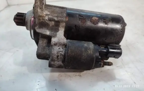 Volkswagen Multivan T5 Starter motor