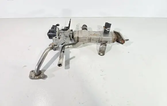 Toyota Prius+ (ZVW40) EGR valve 2562037110 2580137010