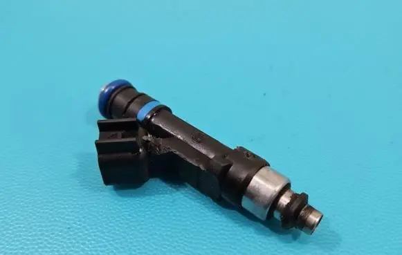 Jeep Cherokee III KJ Fuel injector 0280158020 IMPRK1413448