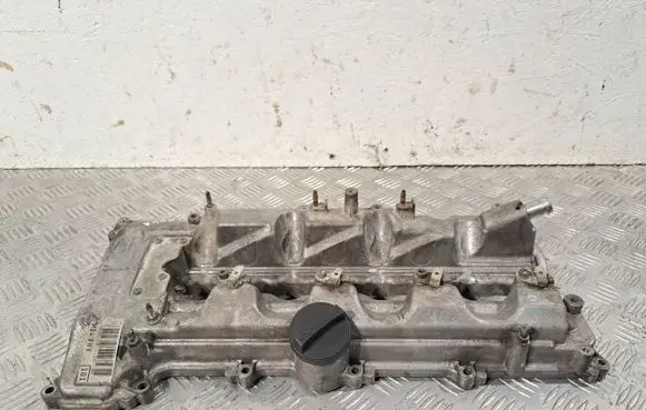 Toyota Corolla Verso AR10 Rocker cam cover 1120126030 08231709