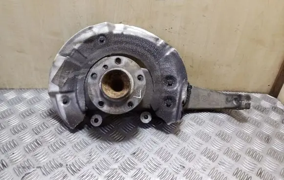 BMW 5 F10 F11 Front wheel hub