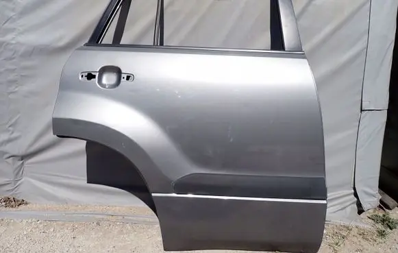 Suzuki SX4 Rear door ZDL