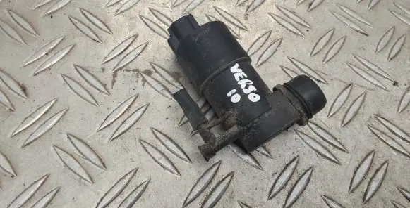 Toyota Verso Windscreen/windshield washer pump 853300F020