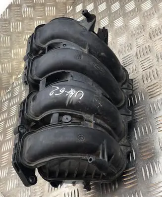 Peugeot 207 CC Intake manifold 752817280