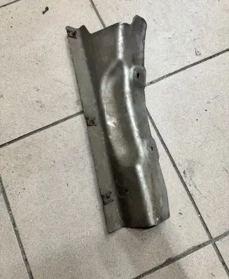 BMW 5 F10 F11 Heat shield in engine bay 7202854 24640010