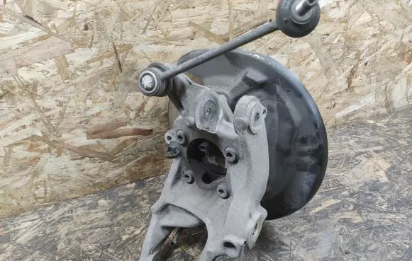 Citroen DS7 Crossback Rear wheel hub spindle/knuckle 9817537010