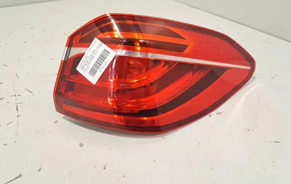 BMW 2 F46 Rear/tail lights 7330474