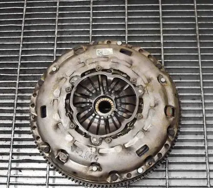 Audi Q3 8U Clutch set kit 022141031S 03L141016S