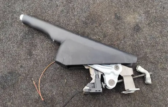Audi TT Mk1 Handbrake/parking brake lever assembly 1J0947561