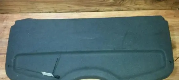 Parcel shelf
