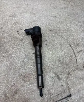 Fiat 500L Fuel injector 0445110524