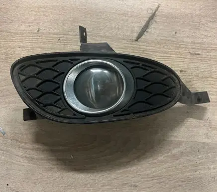 Mercedes-Benz CLS C219 Front fog light A2198850623 1305300