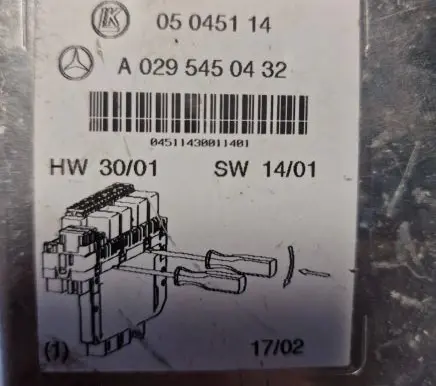 Mercedes-Benz S W220 Comfort/convenience module A0295450432 05045114 04511430011401