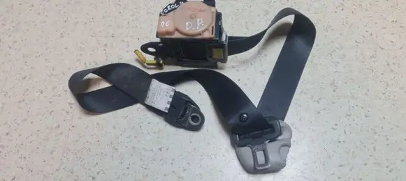 Toyota Corolla E120 E130 Front seatbelt E40433167 C9146N