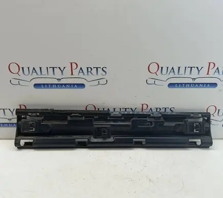 BMW X1 F48 F49 Sill supporting ledge 7332331