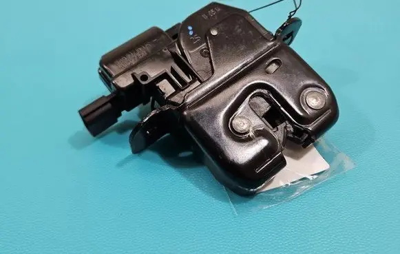 Renault Captur Tailgate/trunk/boot lock/catch/latch 846307169R IMPRK1462412