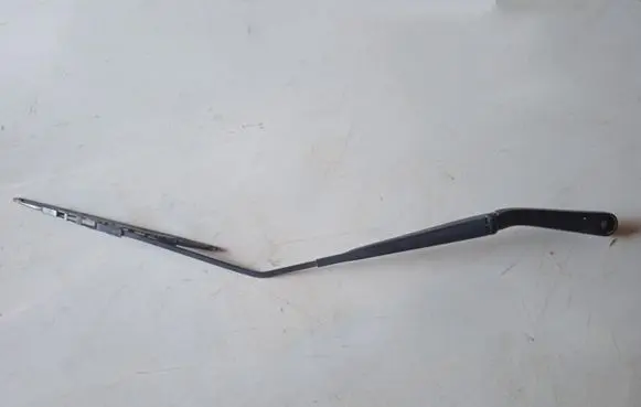 Nissan Juke I F15 Windshield/front glass wiper blade 